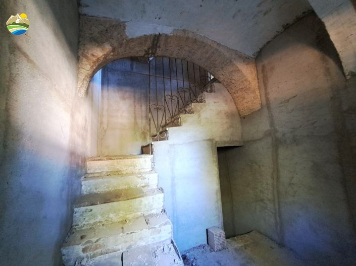 Image No.34-5 Bed Villa for sale