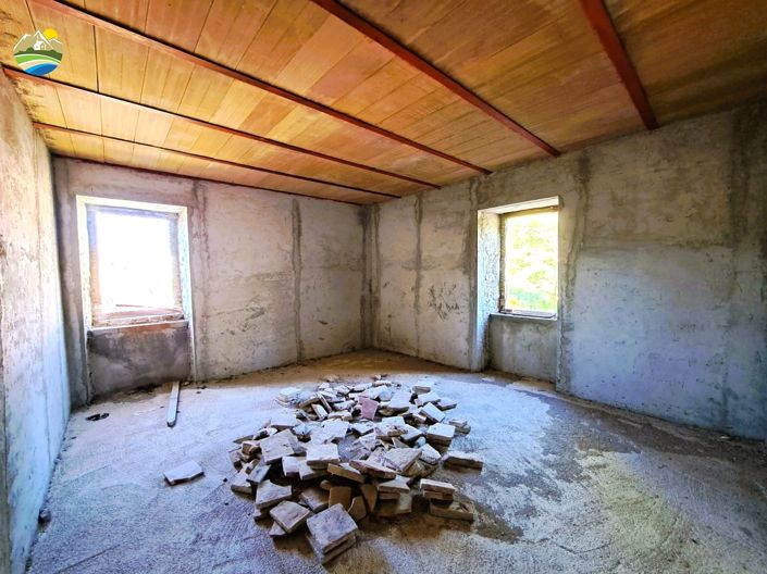 Image No.36-5 Bed Villa for sale