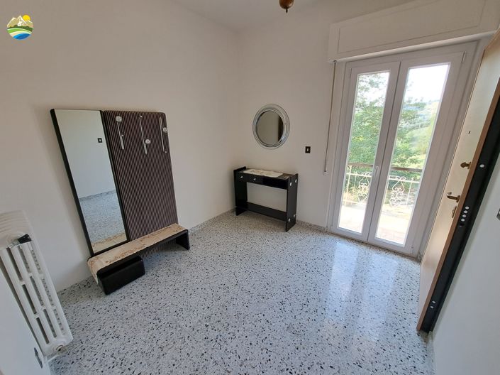 Image No.12-3 Bed Country House for sale