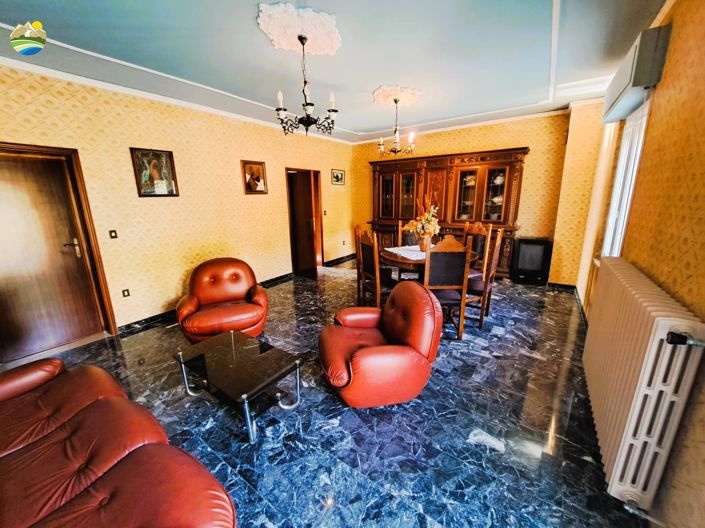 Image No.20-3 Bed Country House for sale