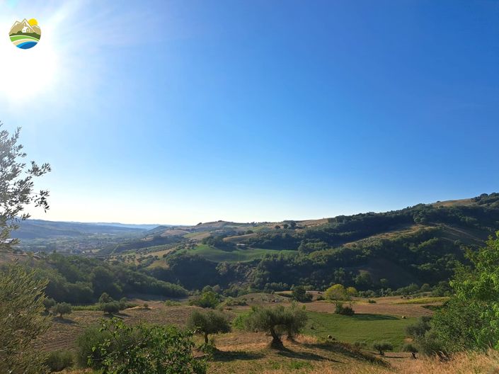 Image No.30-3 Bed Country House for sale