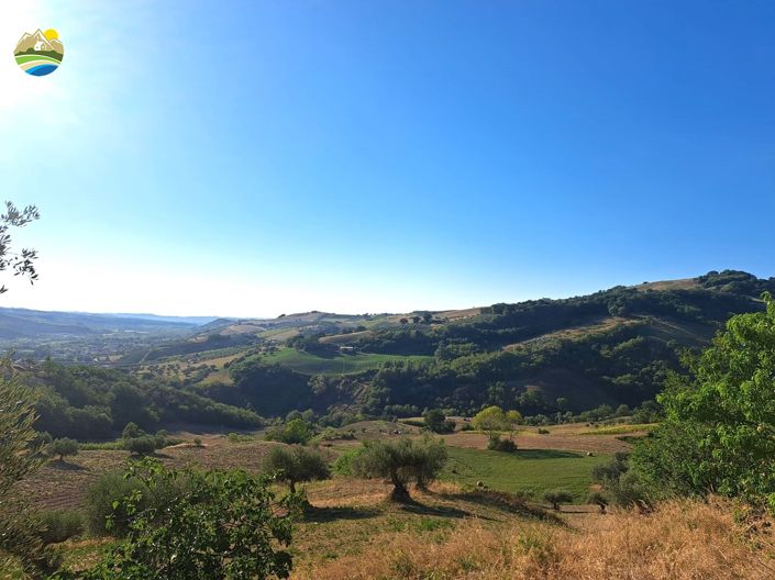 Image No.32-3 Bed Country House for sale