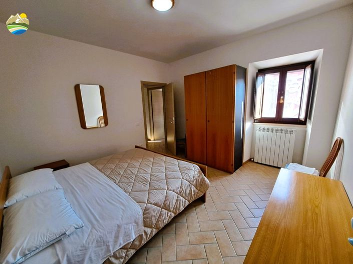 Image No.33-5 Bed Townhouse for sale