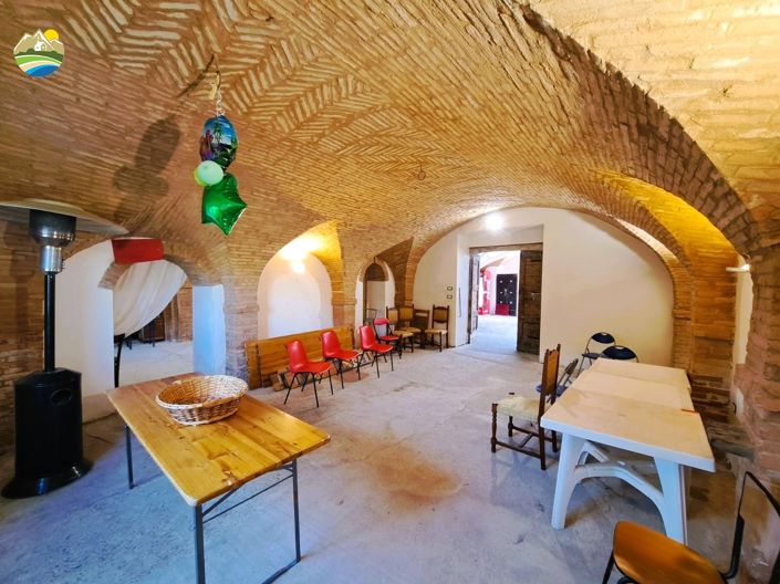 Image No.8-5 Bed Townhouse for sale