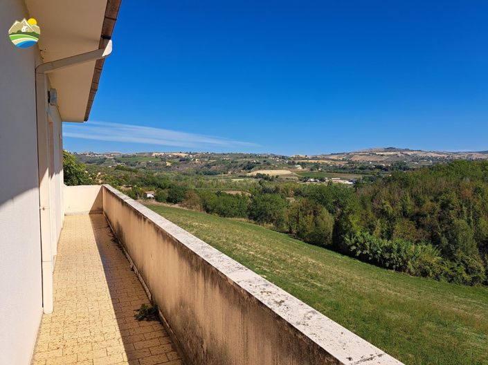 Image No.7-Maison de campagne de 3 chambres à vendre à Picciano