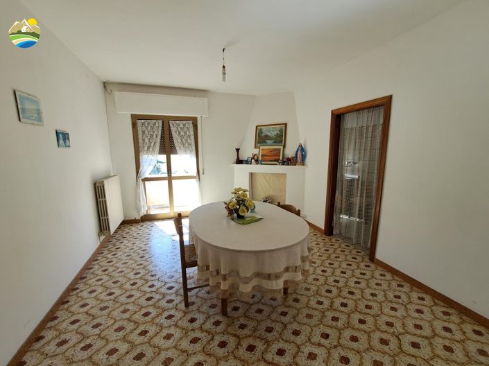 Image No.8-Maison de campagne de 3 chambres à vendre à Picciano