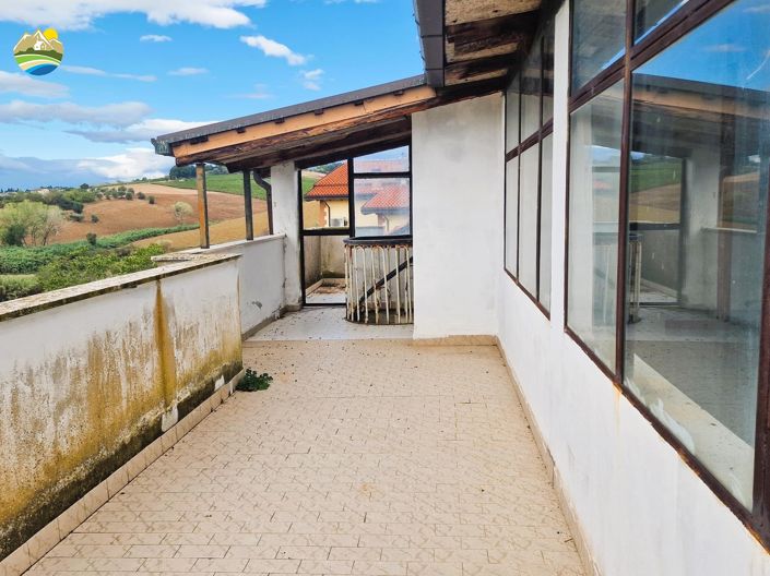 Image No.13-4 Bed Country House for sale