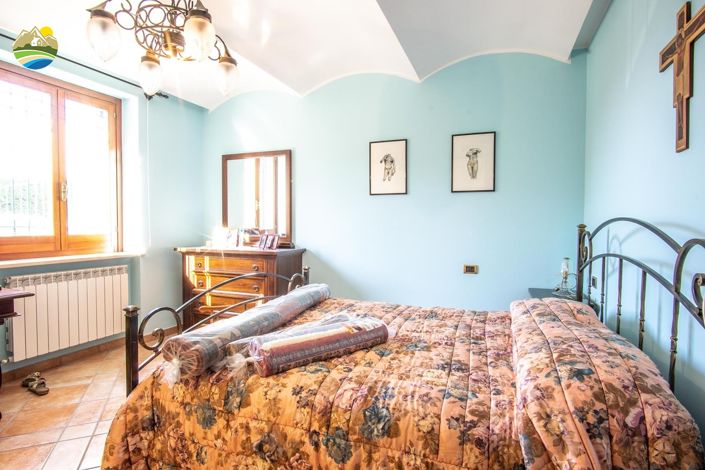 Image No.21-5 Bed Villa for sale