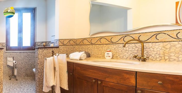 Image No.37-8 Bed Villa for sale