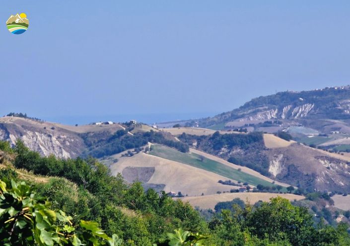 Image No.14-Maison de campagne de 2 chambres à vendre à Cermignano