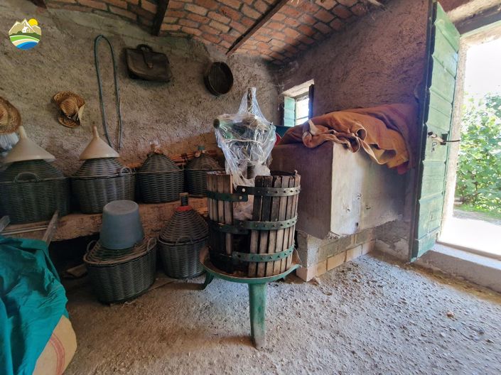 Image No.27-Maison de campagne de 2 chambres à vendre à Cermignano