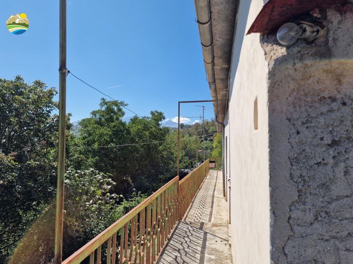 Image No.7-Maison de campagne de 2 chambres à vendre à Cermignano