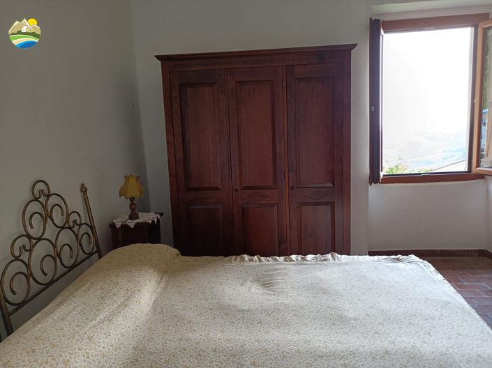 Image No.24-Maison de campagne de 4 chambres à vendre à Arsita