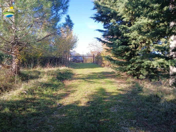 Image No.5-Maison de campagne de 4 chambres à vendre à Arsita