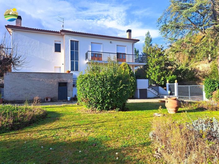 Image No.10-4 Bed Villa for sale