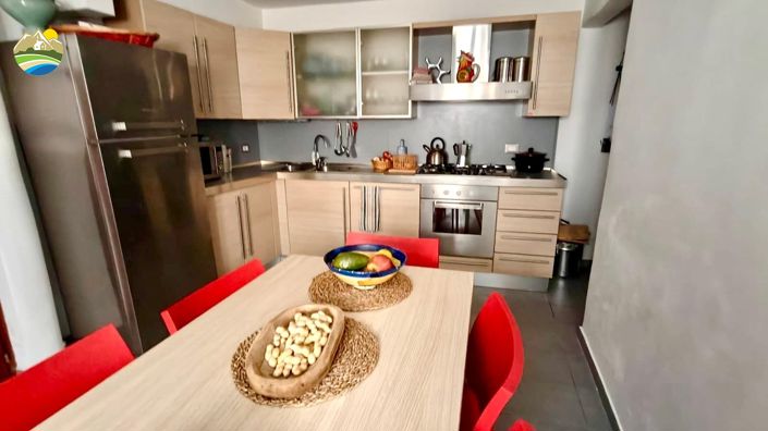 Image No.10-2 Bed Townhouse for sale