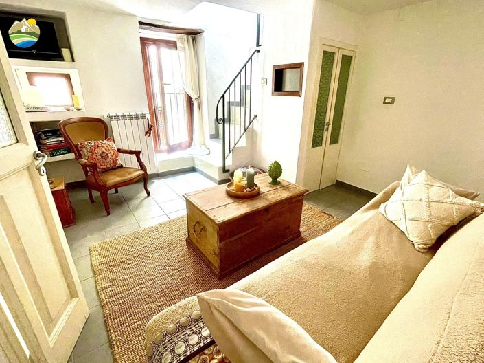 Image No.14-2 Bed Townhouse for sale