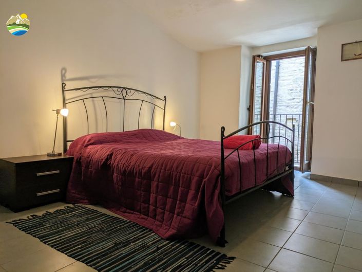 Image No.17-2 Bed Townhouse for sale