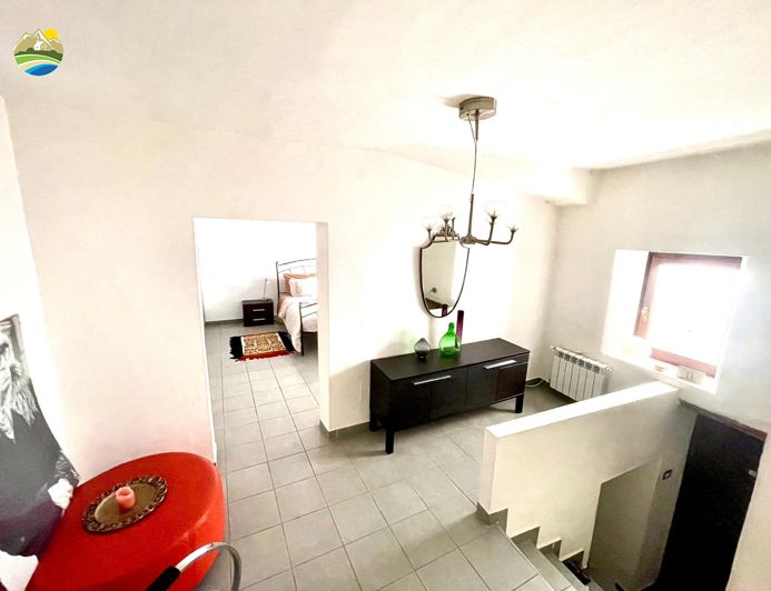 Image No.18-2 Bed Townhouse for sale