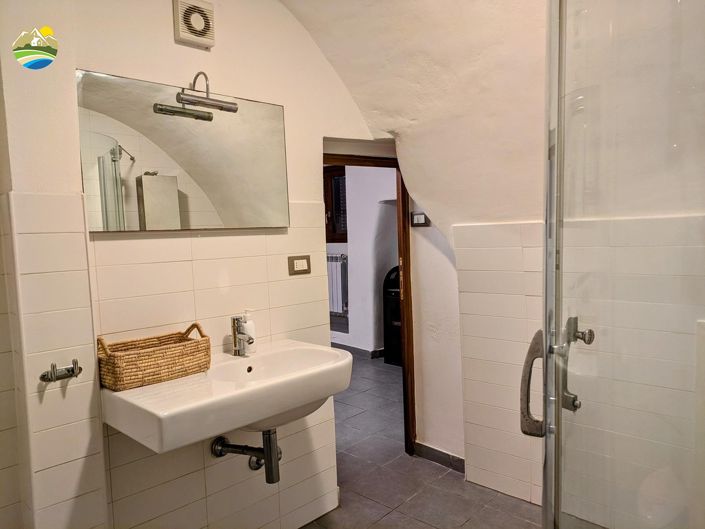 Image No.24-2 Bed Townhouse for sale