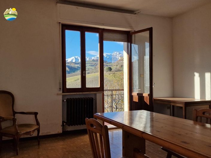 Image No.24-4 Bed Country House for sale