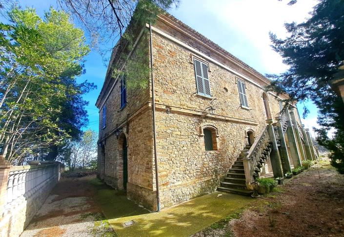 Image No.2-3 Bed Villa for sale