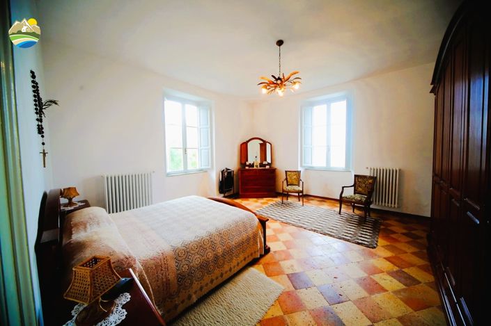 Image No.18-3 Bed Villa for sale