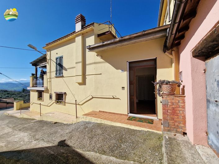 Image No.3-2 Bed Country House for sale