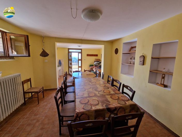 Image No.30-2 Bed Country House for sale