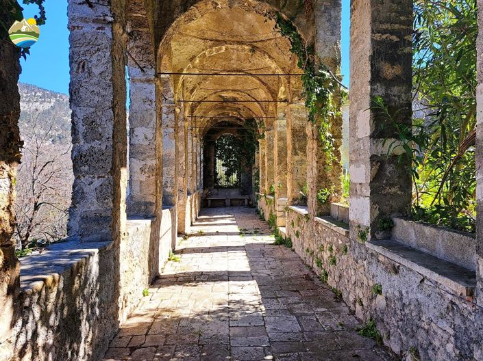 Image No.21-8 Bed Townhouse for sale