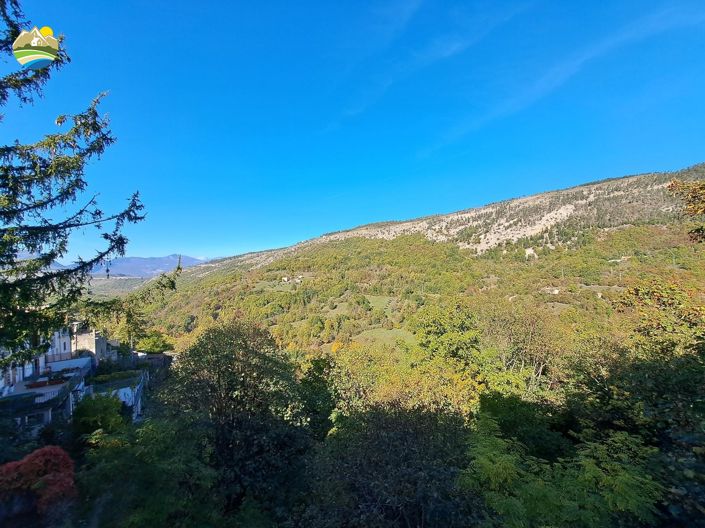 Image No.23-8 Bed Townhouse for sale