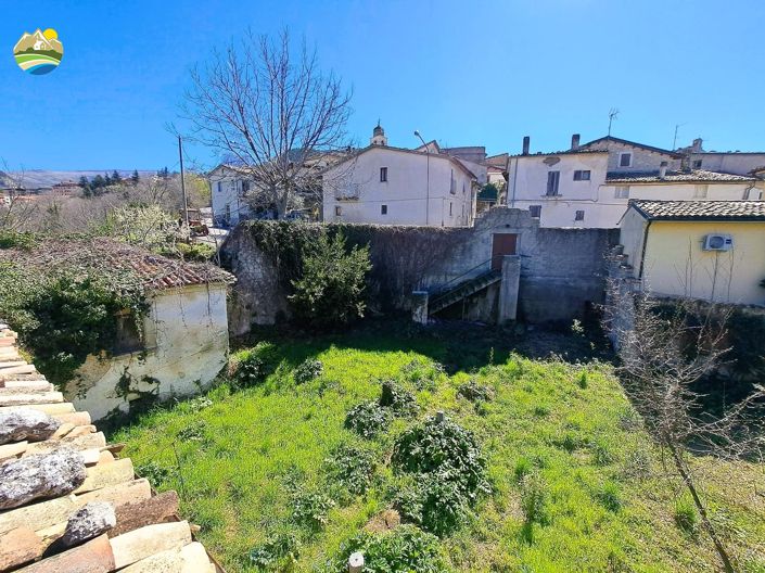 Image No.36-8 Bed Townhouse for sale