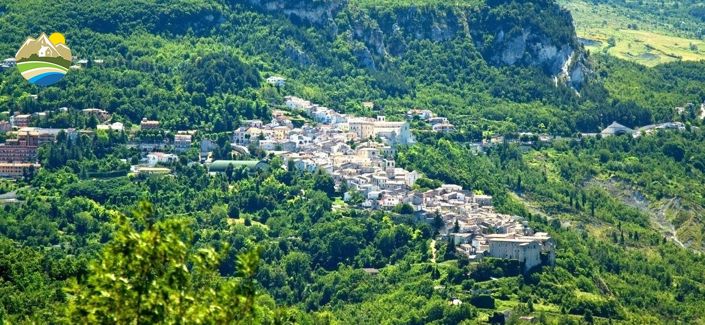 Image No.43-8 Bed Townhouse for sale