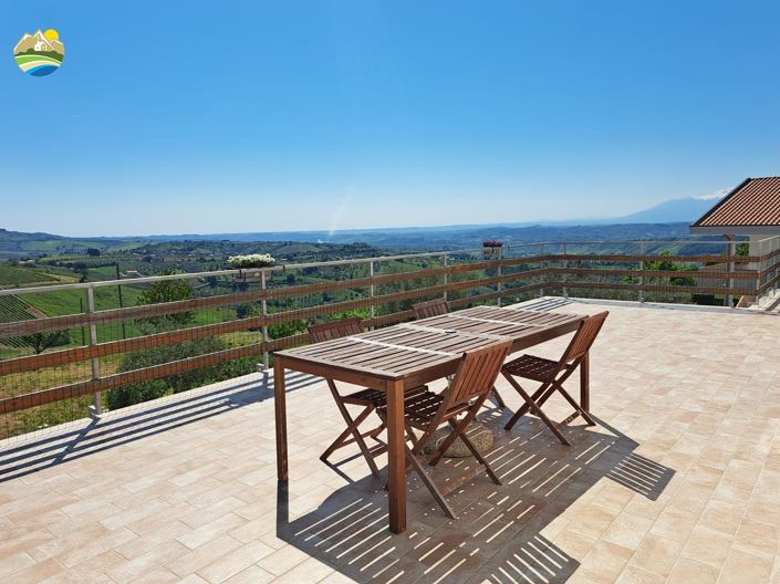 Image No.20-3 Bed Villa for sale