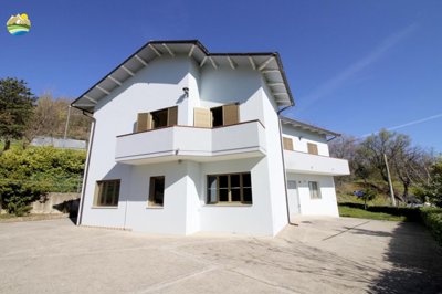 ABRUZZO COUNTRY HOUSES most sold property