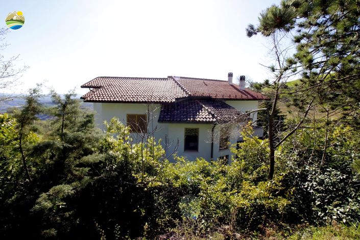 Image No.29-2 Bed Country House for sale