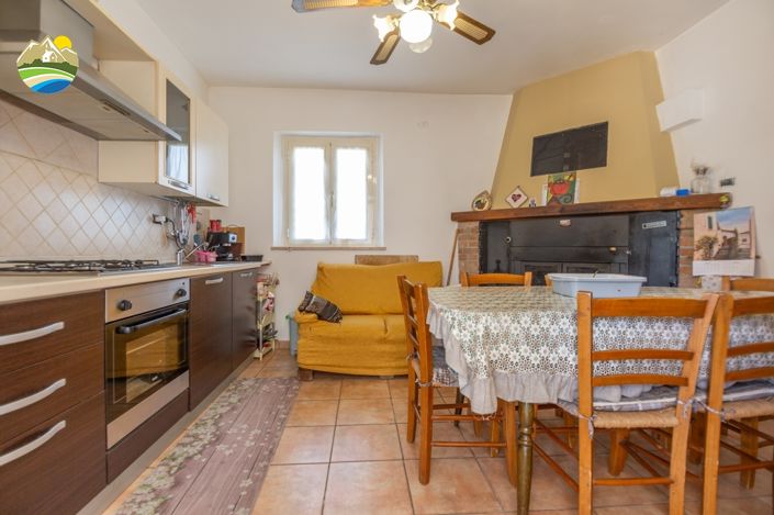 Image No.12-3 Bed Country House for sale