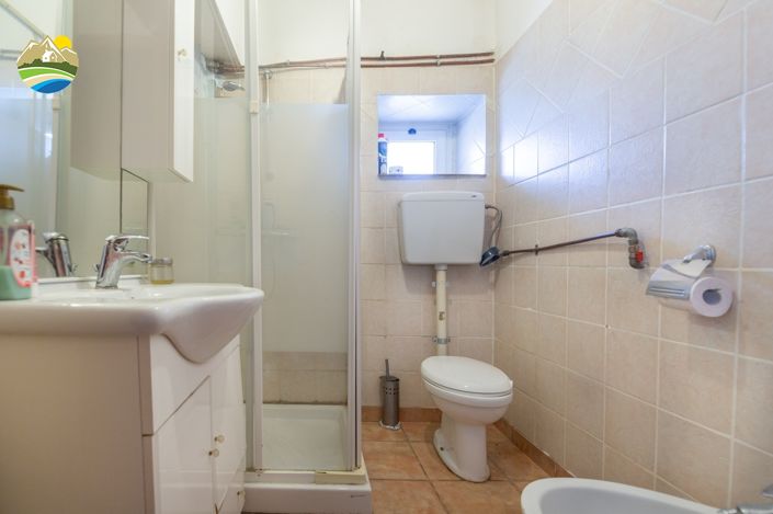 Image No.14-3 Bed Country House for sale