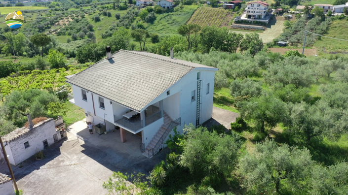 Image No.3-3 Bed Country House for sale