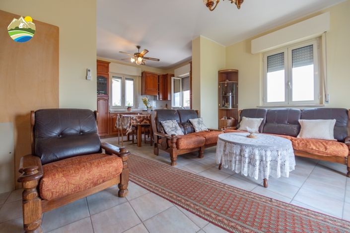 Image No.22-3 Bed Country House for sale