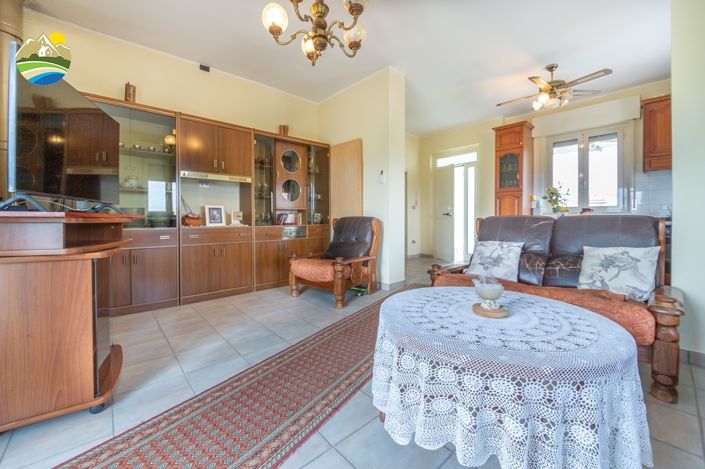 Image No.23-3 Bed Country House for sale