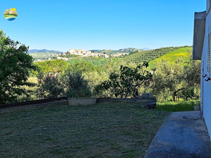 Image No.9-3 Bed Country House for sale