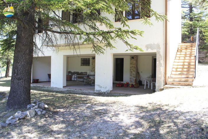 Image No.34-4 Bed Country House for sale