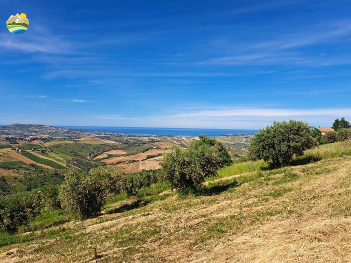 Image No.3-Maison de campagne de 2 chambres à vendre à Atri