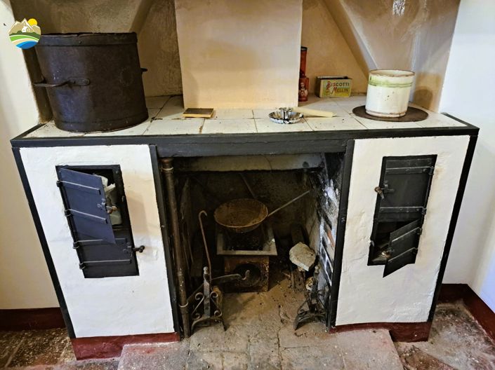 Image No.14-4 Bed Townhouse for sale