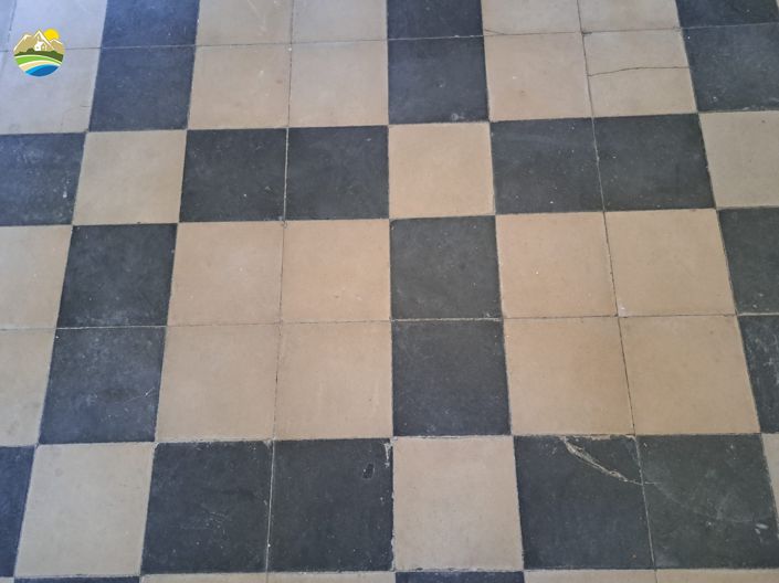 Image No.28-4 Bed Townhouse for sale