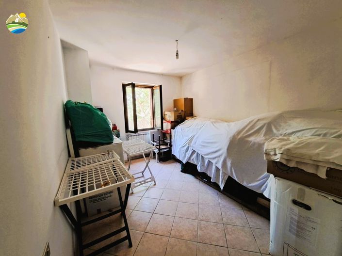 Image No.29-2 Bed Country House for sale