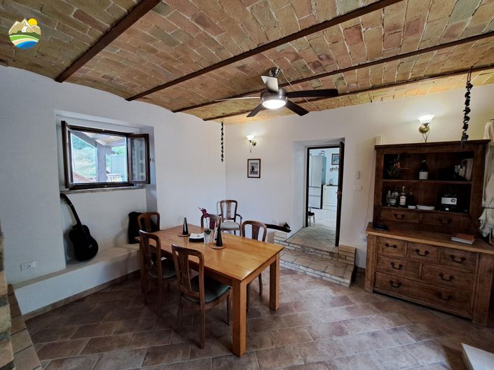 Image No.11-3 Bed Country House for sale