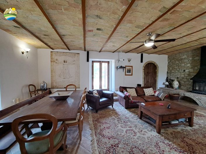 Image No.16-3 Bed Country House for sale