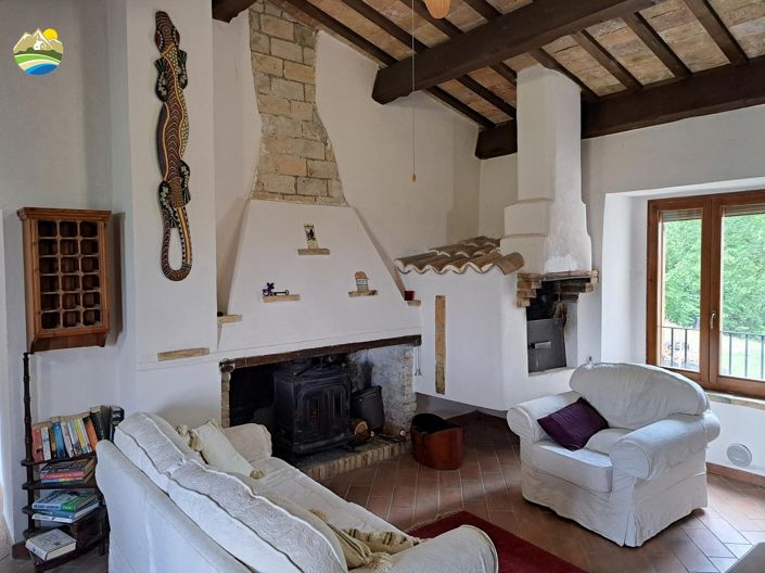 Image No.31-3 Bed Country House for sale